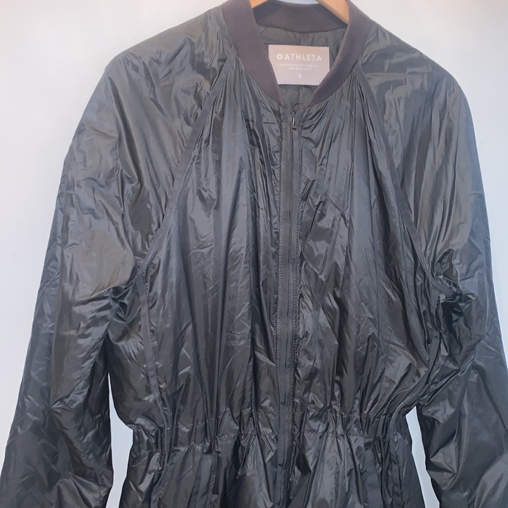 Athleta Summit Primaloft Shell Adjustable Coat - image 4